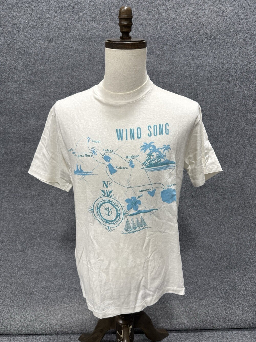 Vintage Hanes Beefy-T Wind Song Tahiti Map Graphic T-Shirt USA Mens Large